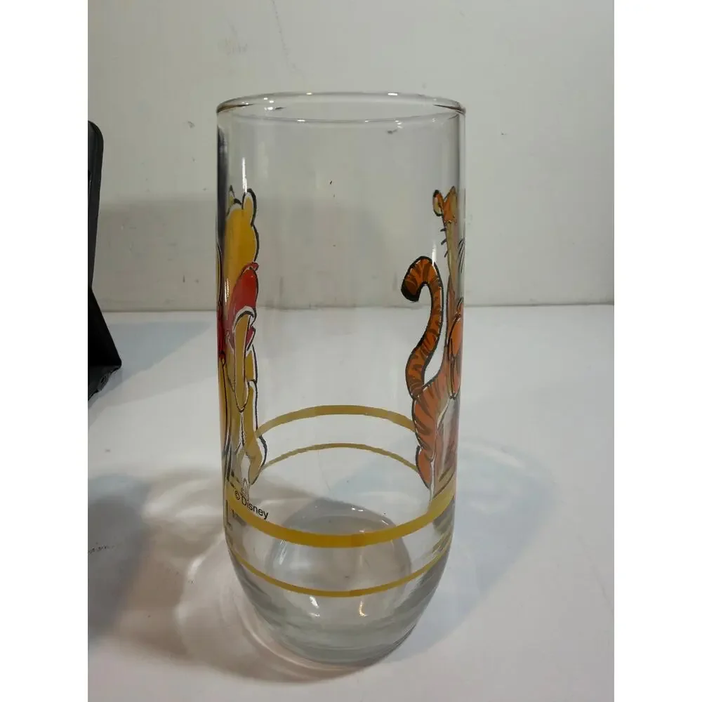 VINTAGE ANCHOR HOCKING DISNEY WINNIE THE POOH & TIGGER DRINKING GLASS